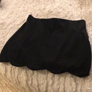 Top shop black scallop rimmed mini skirt
